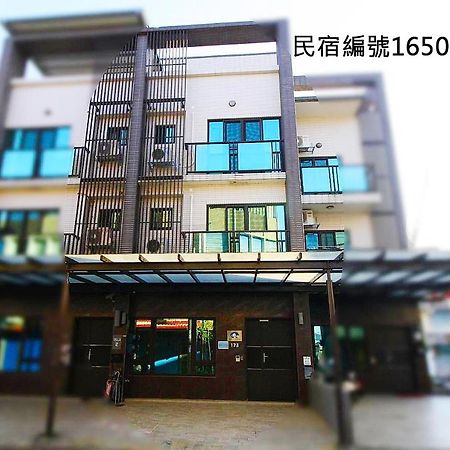 靜夜市親子民宿 罗东镇 外观 照片